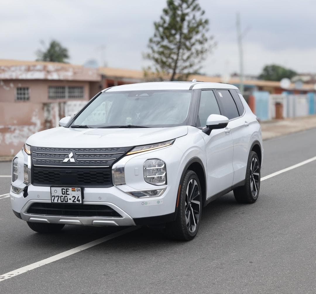 Mitsubishi Outlander 2024